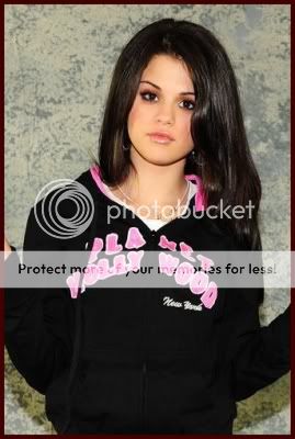 LipGlossPS2.jpg Lip Gloss Photoshoot image by xlMarialx